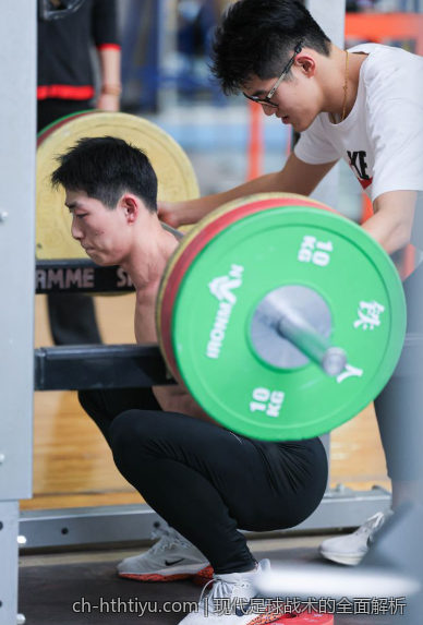 现代足球战术的全面解析