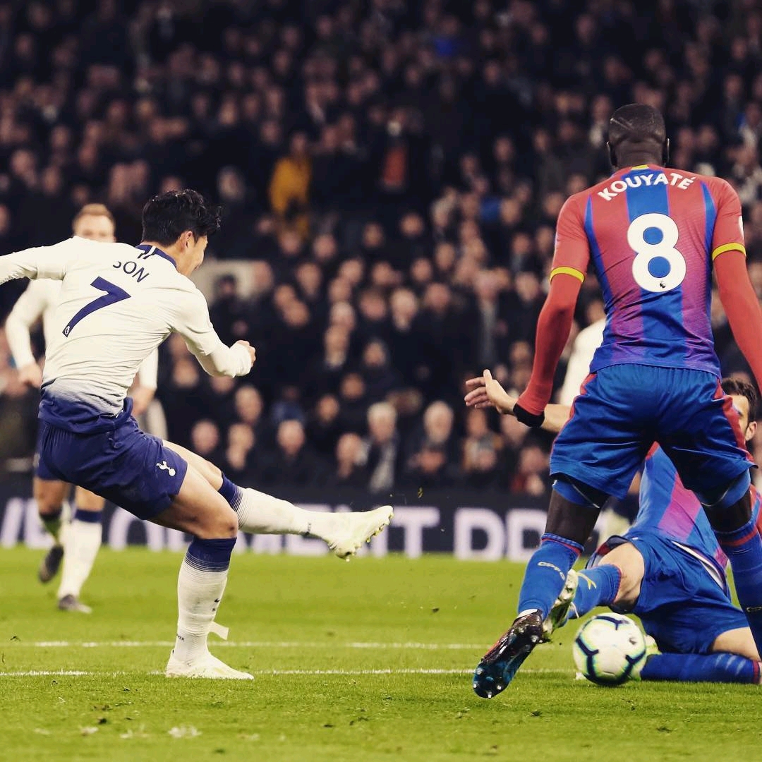 现了他对足 现了他对足